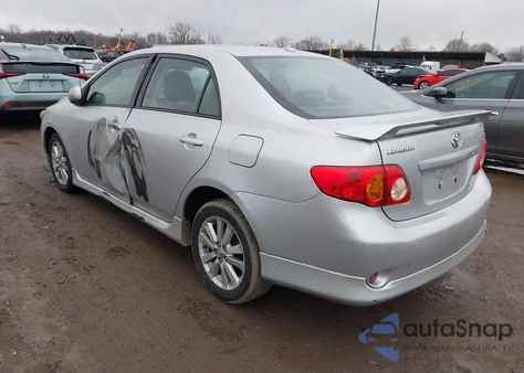 2010 Toyota Corolla S z USA, uszkodzony, nr VIN 1NXBU4EEXAZ344174